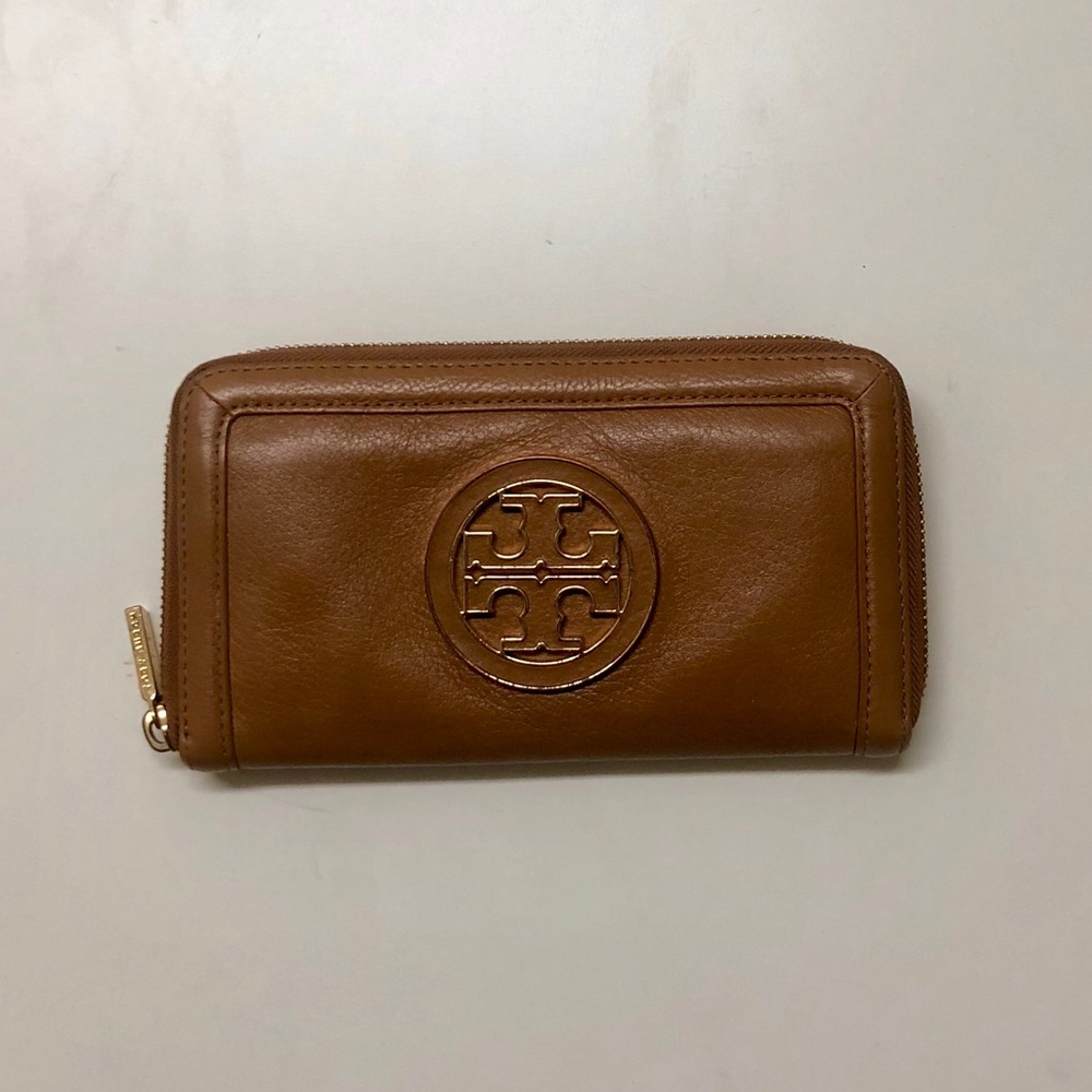 Tory Burch wallet